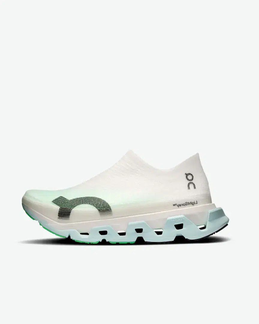 On Running Lightspray Cloudmonster 3 Hyper - Unisex (19) au meilleur prix !